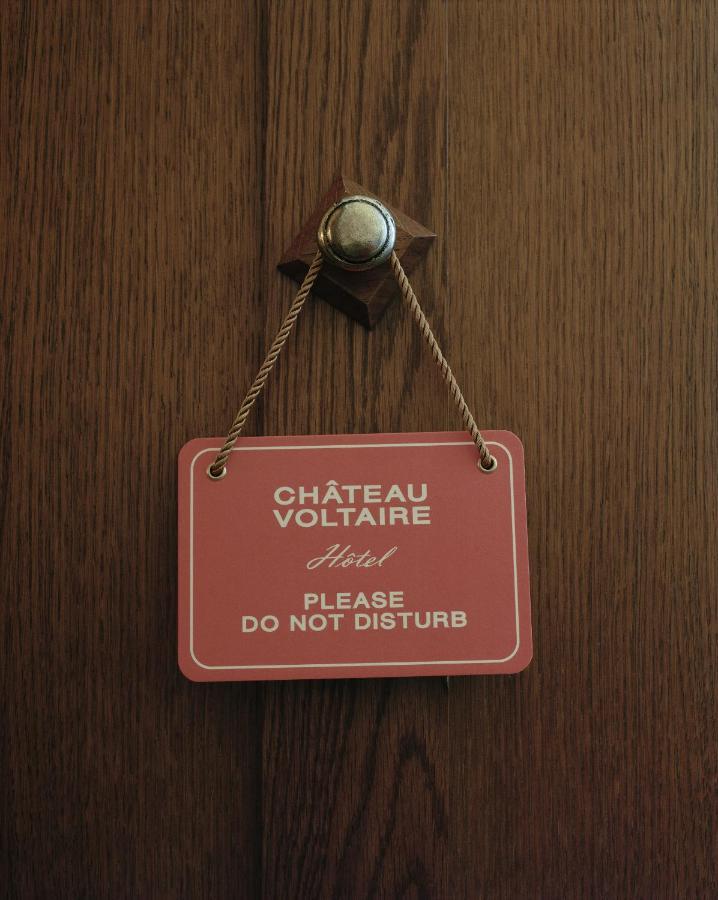 Chateau Voltaire Paris Exterior photo